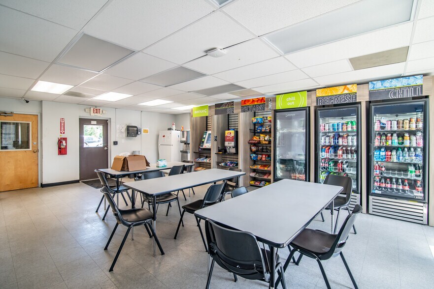 More Photos Of 4900 Highway 501, Myrtle Beach Light Manufacturing For Lease