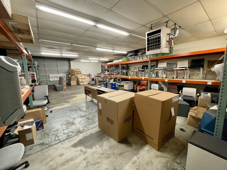 More Photos Of 601 SE Clay St, Portland Light Manufacturing For Sale