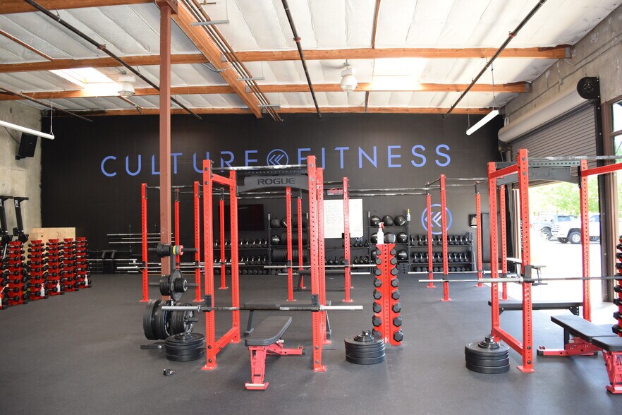 More Photos Of 572 Martin Ave, Rohnert Park Flex For Sale