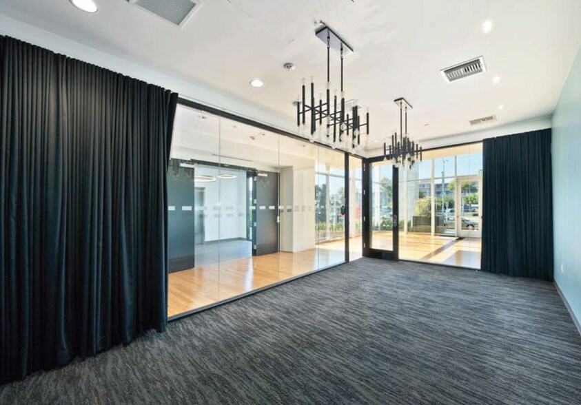 More Photos Of 10100 Venice Blvd, Culver City Loft Creative Space For Lease