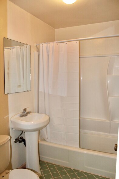 More Photos Of 2602-2634 E Glenn St, Tucson Apartments For Sale