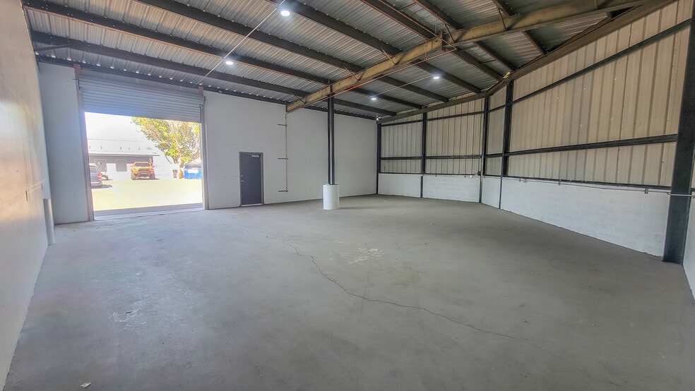 More Photos Of 3650 N 40th Ave, Phoenix Industrial For Sale