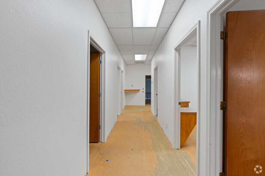 More Photos Of 5910 Clark Rd, Paradise Medical For Lease