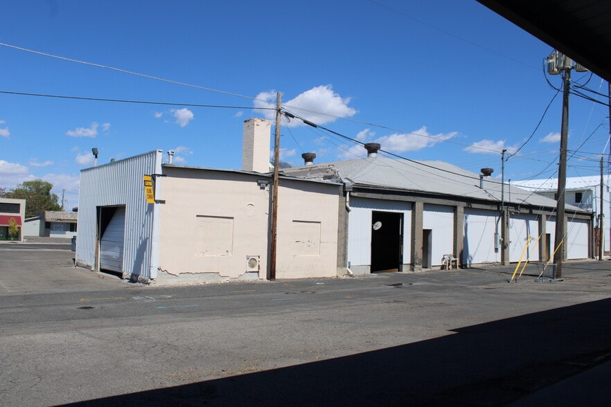 More Photos Of 319 Main Ave W, Twin Falls Storefront For Sale