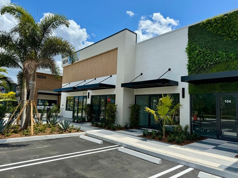 More Photos Of 1250 SW Gatlin Blvd, Port Saint Lucie Unknown For Lease
