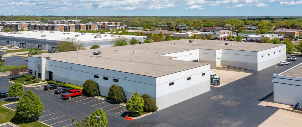 More Photos Of 2360-2380 Vantage Dr, Elgin Warehouse For Lease
