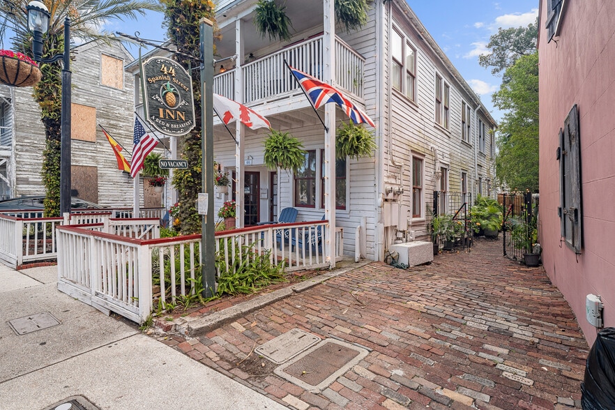 More Photos Of 44 Spanish St, Saint Augustine Hotel For Sale