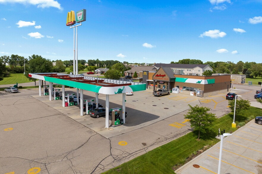 More Photos Of 1400 14th St NW, Austin Service Station For Sale