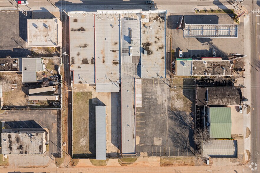 More Photos Of 216 SW 29th St, Oklahoma City Storefront For Sale