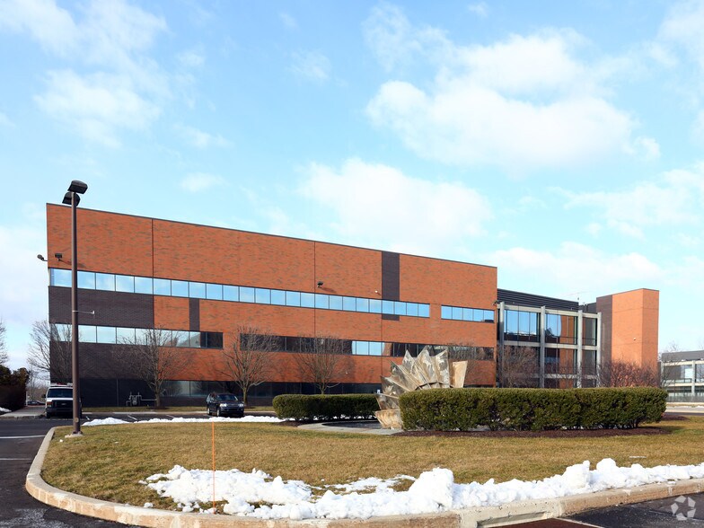 More Photos Of 101 Tournament Dr, Horsham Township Unknown For Lease