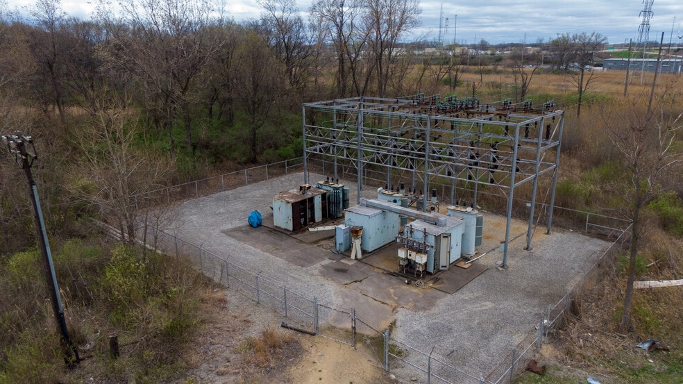 More Photos Of 2800 E Dunes Hwy, Gary Warehouse For Lease