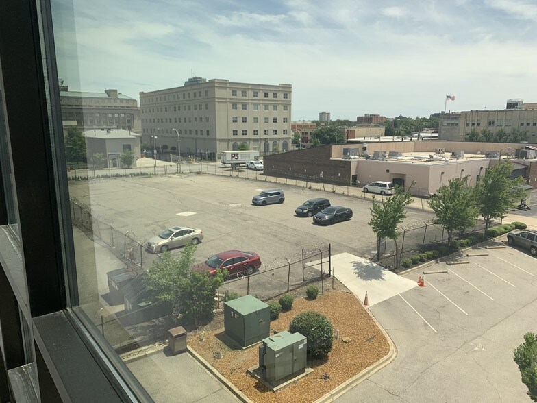 More Photos Of 645 Roy Wilkins Ave, Louisville Medical For Lease