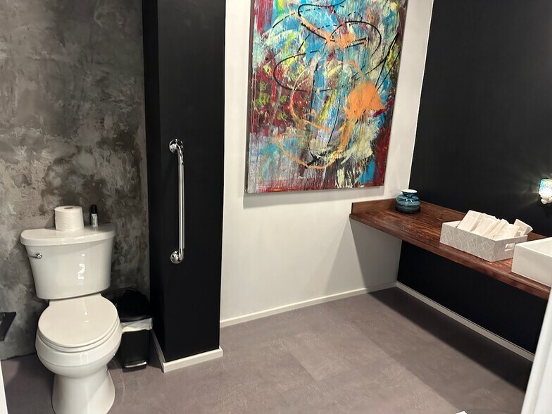 More Photos Of 2621 N Proctor St, Tacoma Storefront For Sale