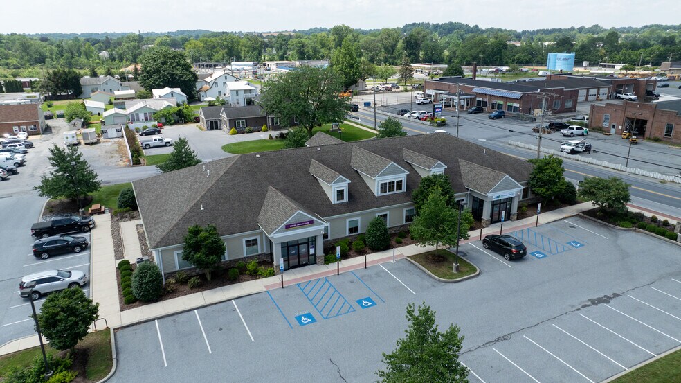 More Photos Of 84 Doe Run Rd, Manheim Medical For Lease