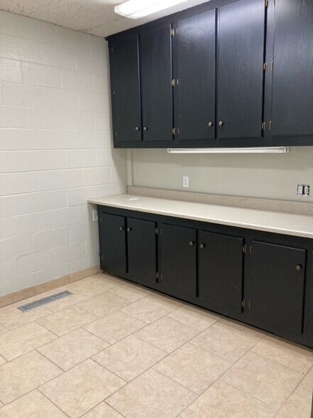 More Photos Of 324 N 19th St, Guthrie Office For Lease