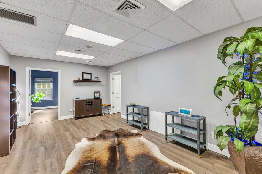 More Photos Of 24700 Center Ridge Rd, Westlake Medical For Lease