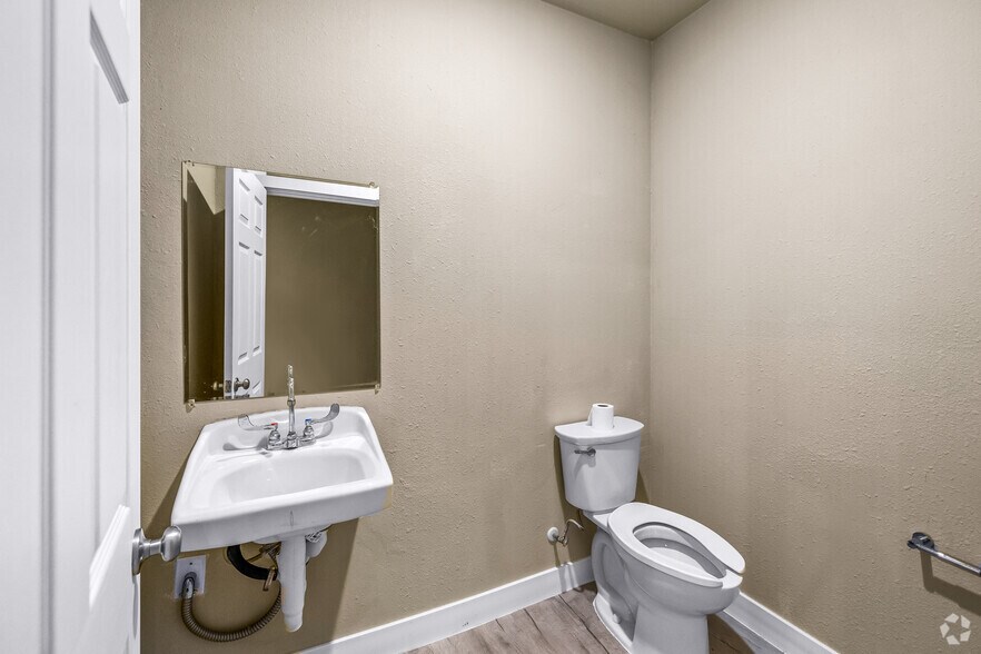 Photo of 1st Floor Ste 804