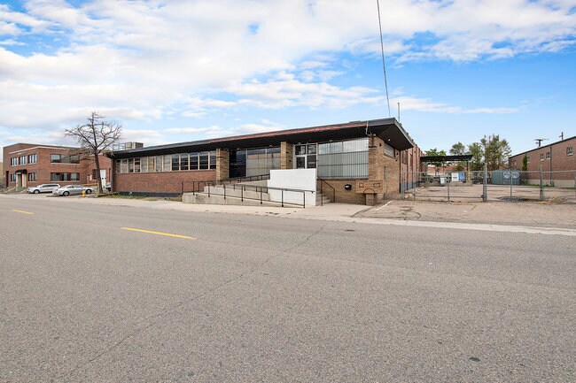 More Photos Of 150 Rio Grande Blvd, Denver Warehouse For Sale