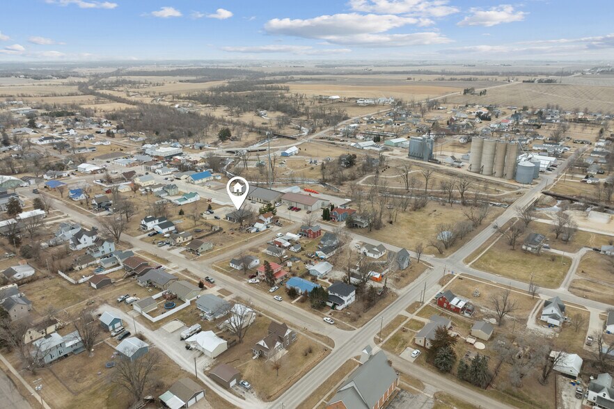 More Photos Of 131 Main E st, Shellsburg Medical For Sale