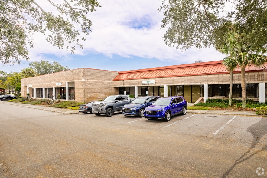 More Photos Of 528 Northlake Blvd, Altamonte Springs Unknown For Lease