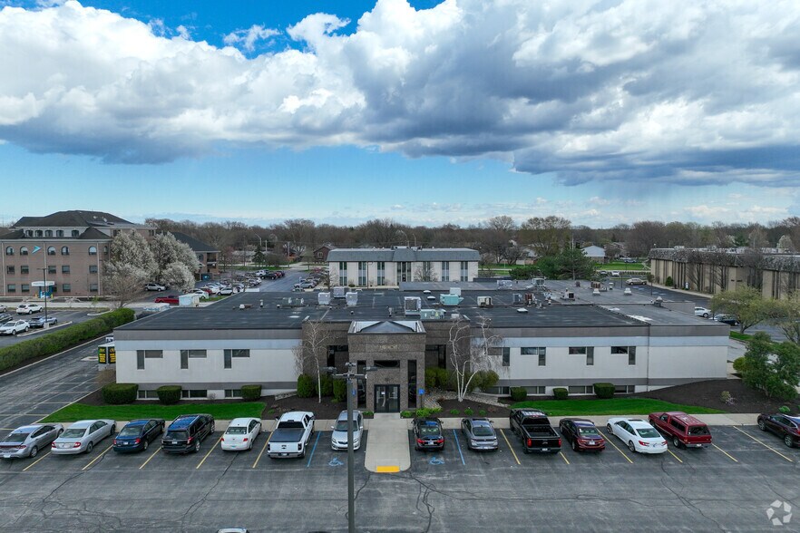 More Photos Of 9245 Calumet Ave, Munster Office For Lease