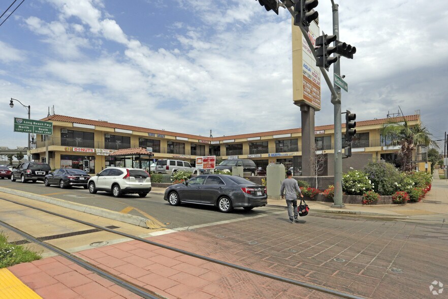 More Photos Of 4555-4557 E 3rd St, Los Angeles Unknown For Lease