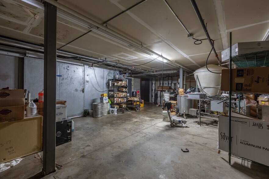 More Photos Of 415 N Benton Dr, Sauk Rapids Restaurant For Sale