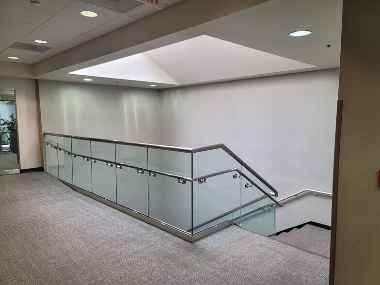 More Photos Of 3200 Robbins Rd, Springfield Office For Sale