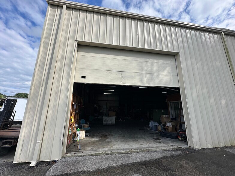 More Photos Of 875 Park St, Christiansburg Warehouse For Sale