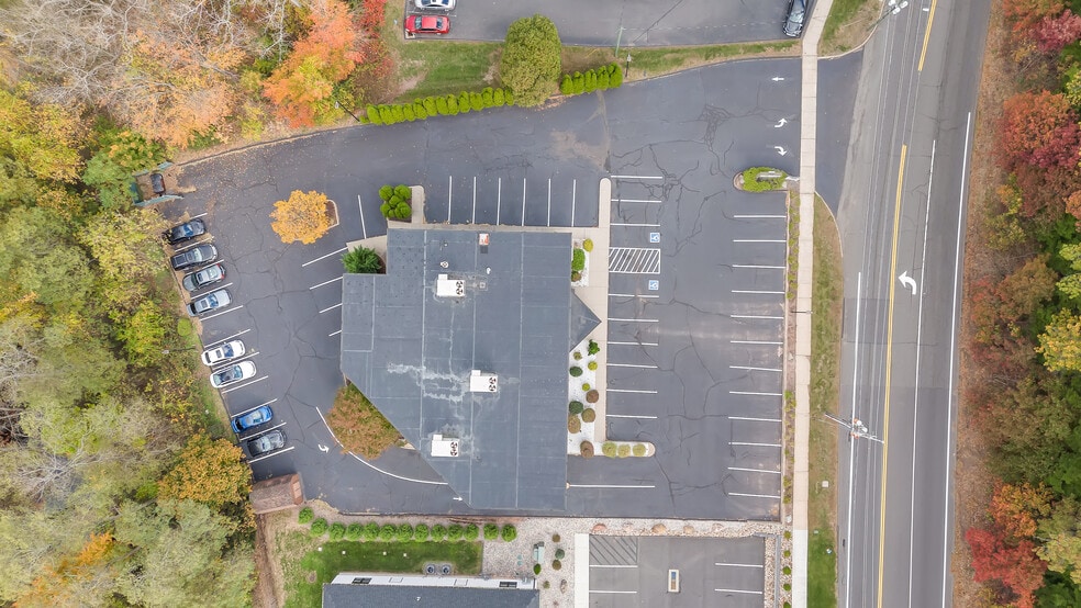 More Photos Of 72 Queen St, Southington Office For Lease