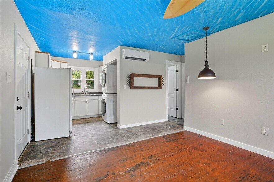 More Photos Of 100 Howard Ln, Oak Ridge Apartments For Sale