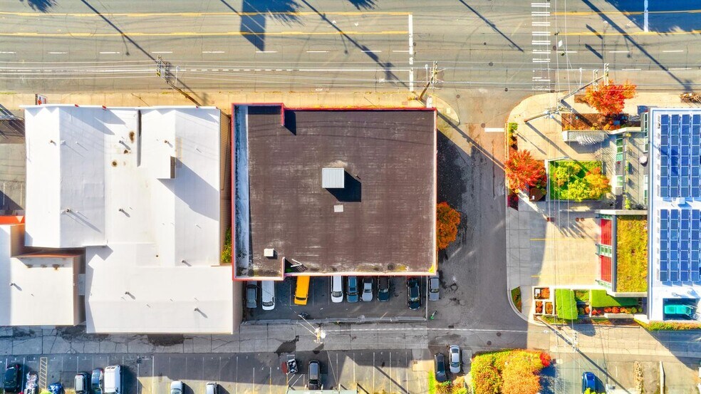 More Photos Of 2656 15th Ave, Seattle Self Storage For Sale