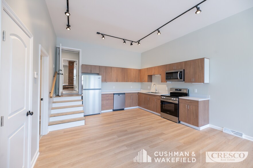 More Photos Of 1020 Kenilworth Ave, Cleveland Apartments For Sale