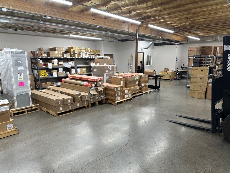 More Photos Of 2920 George Washington Way, Richland Office For Lease