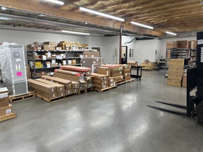 More Photos Of 2920 George Washington Way, Richland Office For Lease