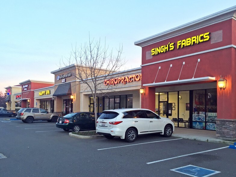 More Photos Of 7500 Elsie Ave, Sacramento Storefront Retail Office For Lease