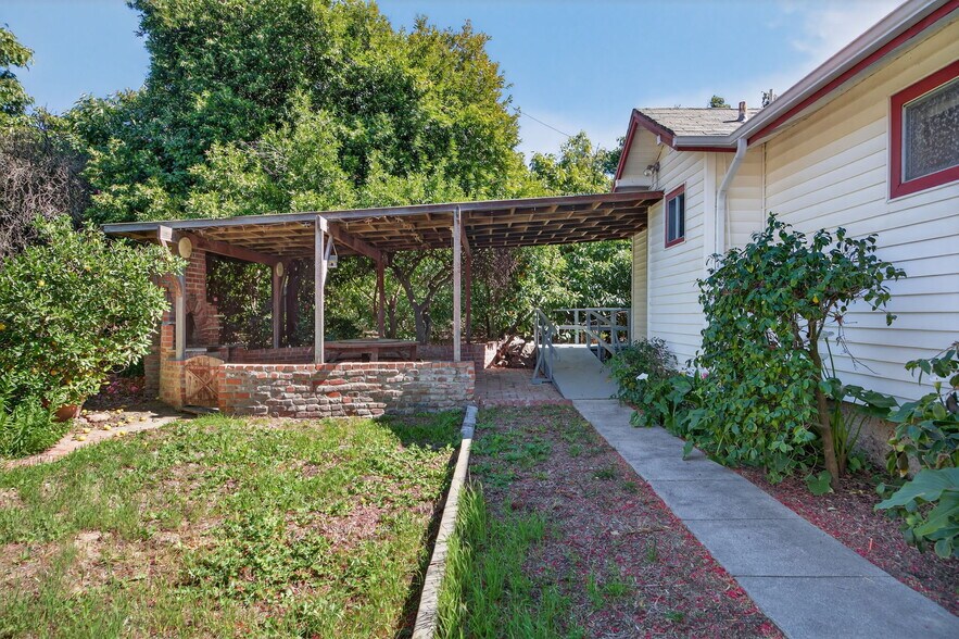 More Photos Of 1550 Santa Paula St, Fillmore Land For Sale
