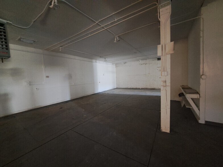 More Photos Of 1724 N 13th St, Saint Louis Industrial For Lease