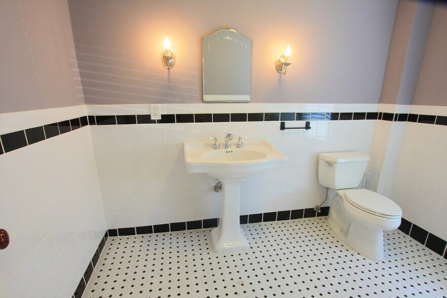 More Photos Of 68 N Bridge St, Somerville Office For Lease