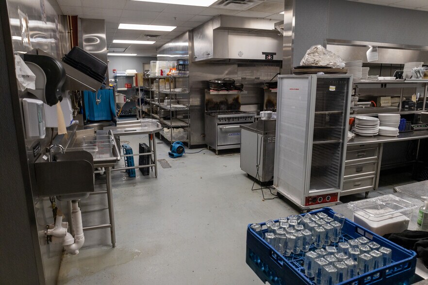More Photos Of 123 Dj Everett Dr, Cadiz Restaurant For Sale