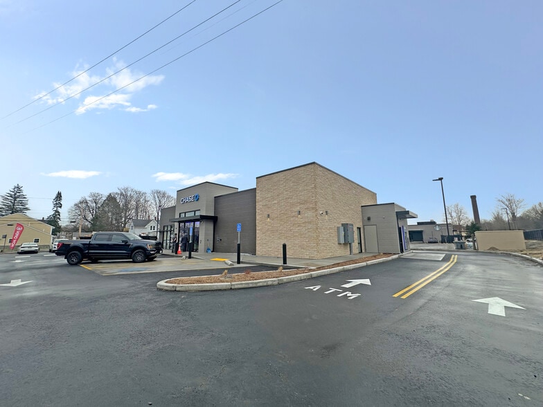 More Photos Of 850 Main st, Clinton Bank For Sale