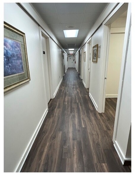 More Photos Of 30-31 Memorial Medical Dr, Greenville Medical For Lease