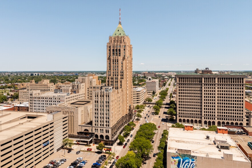 More Photos Of 3011 W Grand Blvd, Detroit Office For Lease