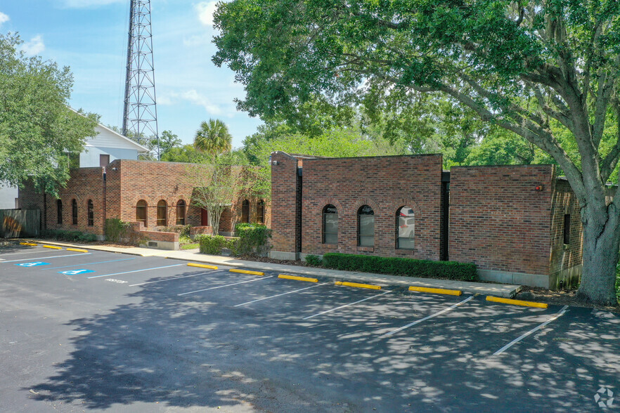 Primary Photo Of 18115 Us Hwy 41 N, Lutz Office For Lease