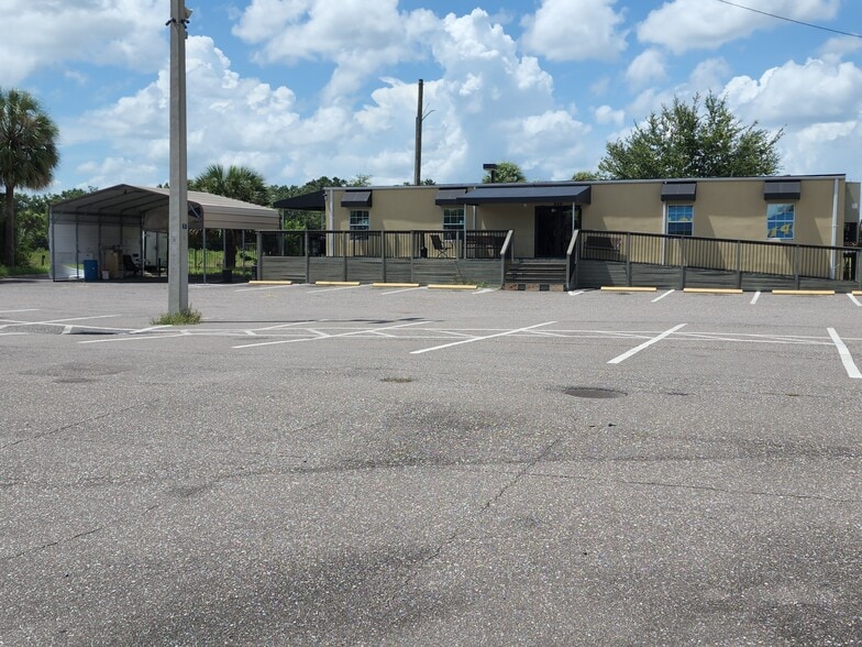 More Photos Of 856 E Busch Blvd, Tampa Auto Dealership For Lease