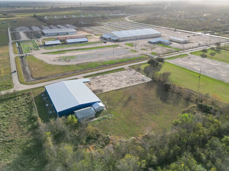 More Photos Of 149 County Road 219, Bay City Warehouse For Sale