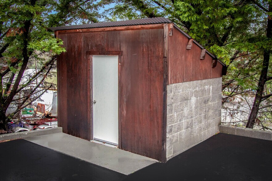 More Photos Of 810 Whispering Pines Ln, Grass Valley Refrigeration Cold Storage For Sale