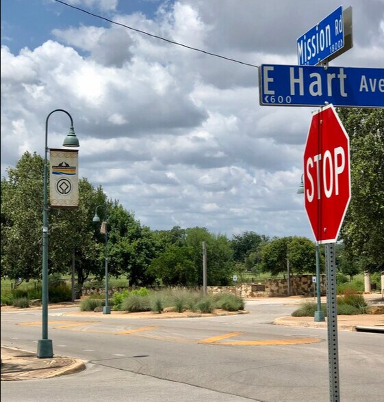 More Photos Of 1807 Mission Rd, San Antonio Freestanding For Sale