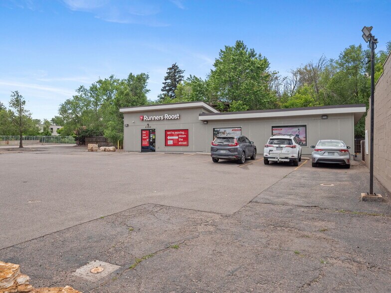 More Photos Of 2120 Ford St, Golden Restaurant For Sale