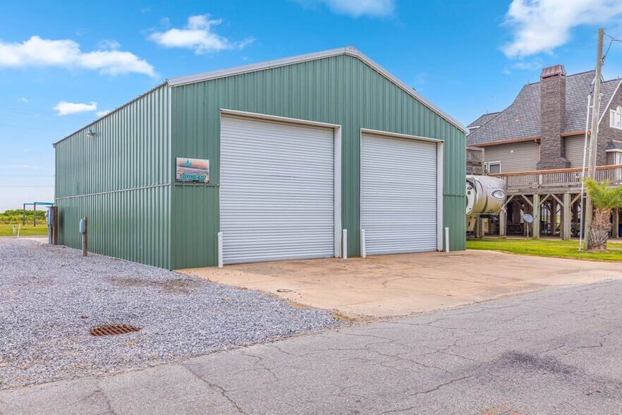 More Photos Of 2314 Teal St, Cameron Specialty For Sale